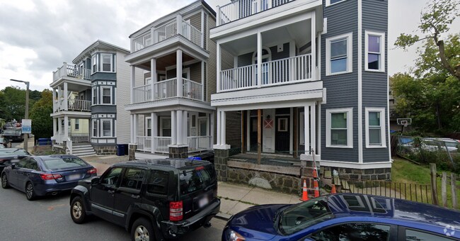 Building Photo - 11 Woodlawn St