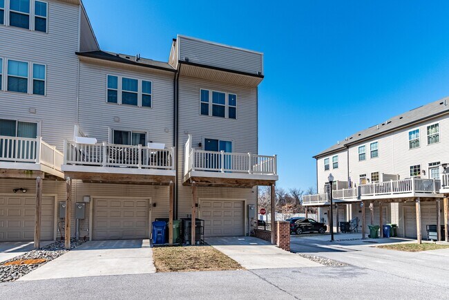 Foto del edificio - 201 S Macon St