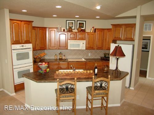 Foto del edificio - 3 br, 3 bath House - 8270 Regiment Court