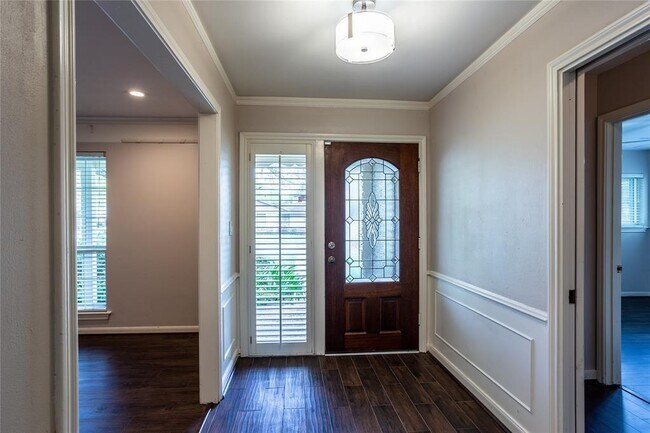 Foto del edificio - 2114 Walnut Bend Ln