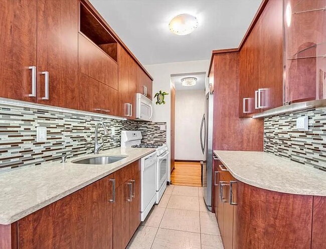 Foto del edificio - 1120 Brighton Beach Ave