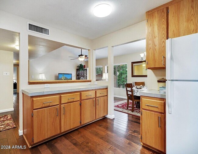 Foto del edificio - 15229 N 25th Dr