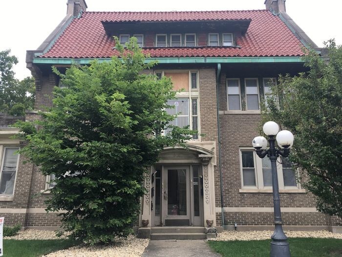 408 W Mulberry St Unit 2E, Kokomo, IN 46901 Room for Rent in Kokomo, IN