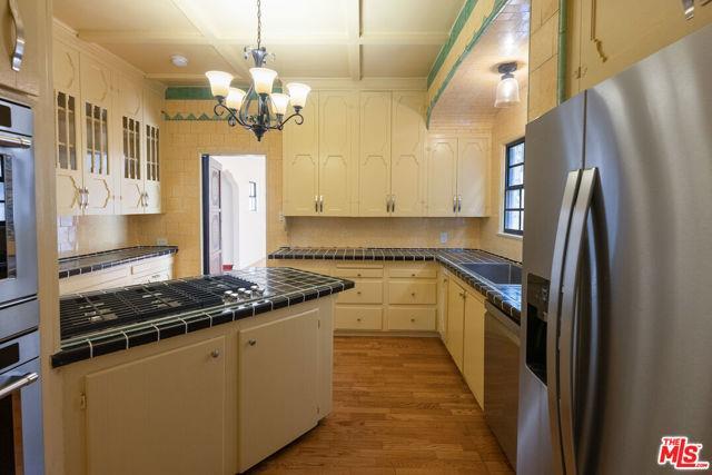 Foto del edificio - 1328 Sierra Alta Way