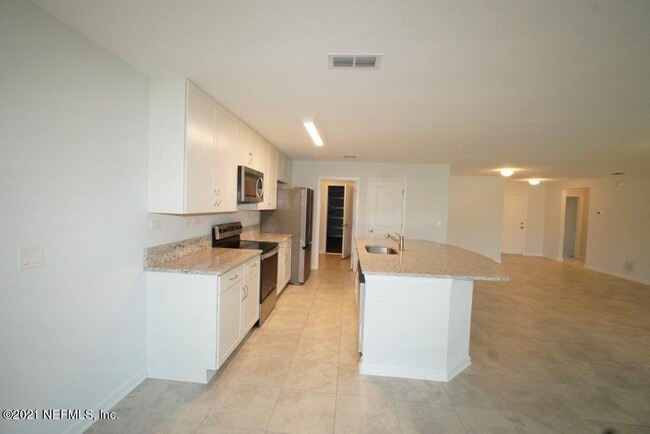 Building Photo - 95962 Graylon Dr