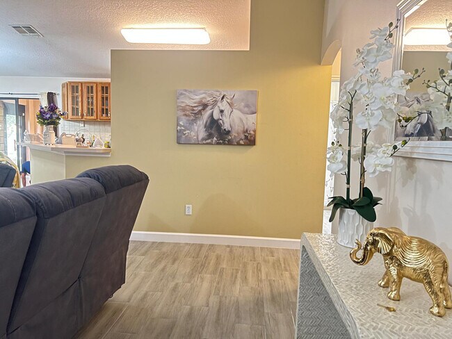 Building Photo - 13775 SW 115 Pl