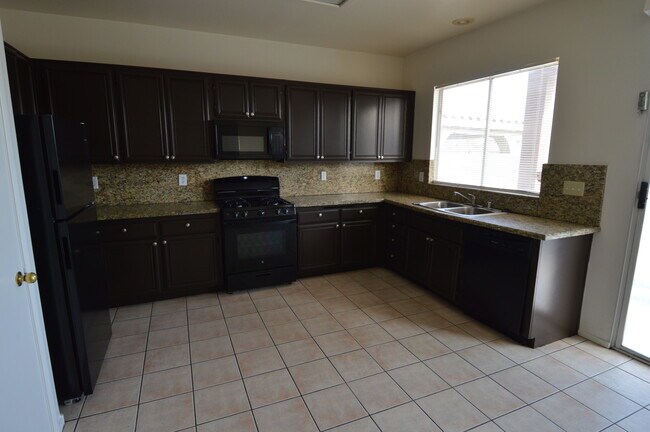 Foto del edificio - 3632 Sable Palm St