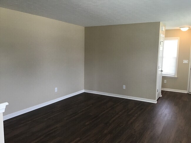 Building Photo - 804 Aerostar Court