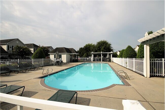 Building Photo - 1816 Riddlesworth Dr