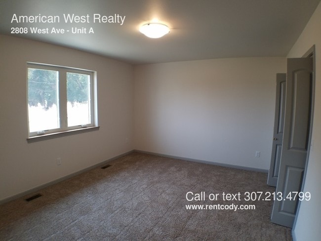 Building Photo - 2808 West Ave