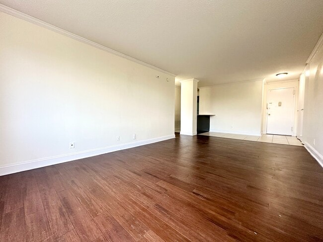 Building Photo - 40 E Sidney Ave