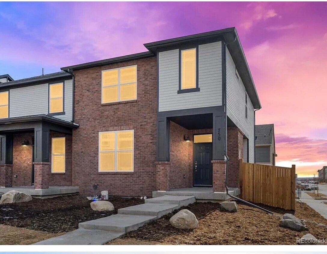 Photo - 750 N Shawnee St (Aurora, CO)