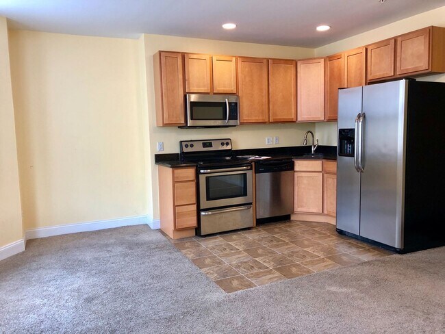 Building Photo - Apartment Units in Old Goucher, Baltimore, MD!
