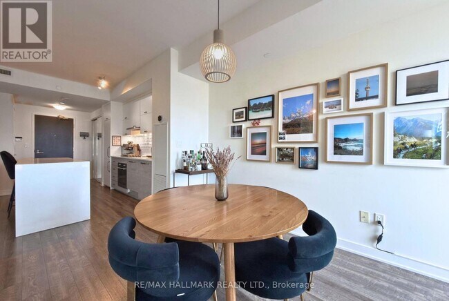 Photo du bâtiment - 106 Dovercourt Rd