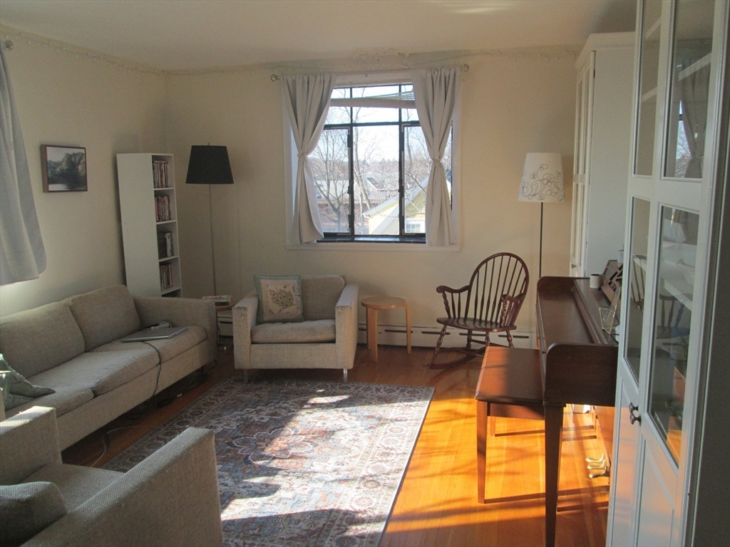 Foto principal - 276 Massachusetts Ave