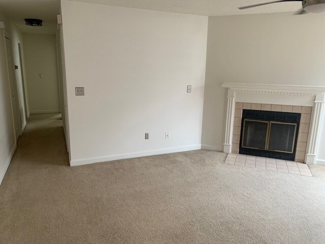 living room view 2 - 418 Delaware Ave