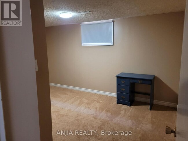 Building Photo - 1299 Shamir Crescent