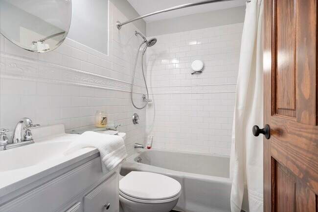 Foto del edificio - 159 W 7th St