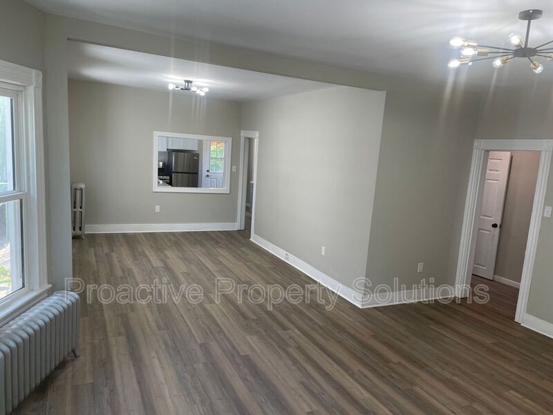 Primary Photo - 116 N Lincoln Ave