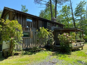 Building Photo - 287 Wittenberg Rd
