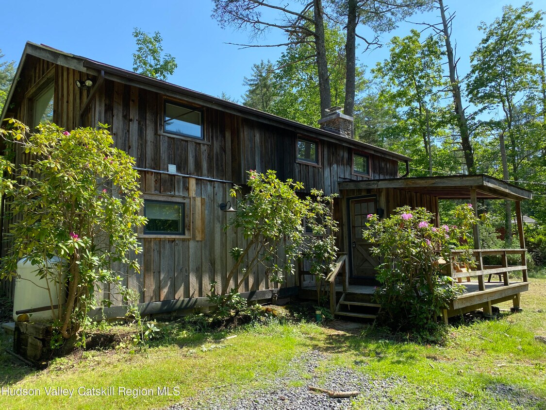 Primary Photo - 287 Wittenberg Rd
