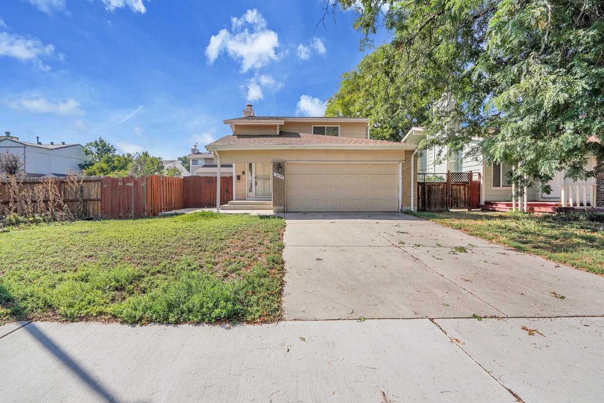 Primary Photo - $2,200 - 3 Bed 3 Bath Home with 2 Primary ...