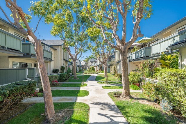 Foto del edificio - 18242 Parkview Ln