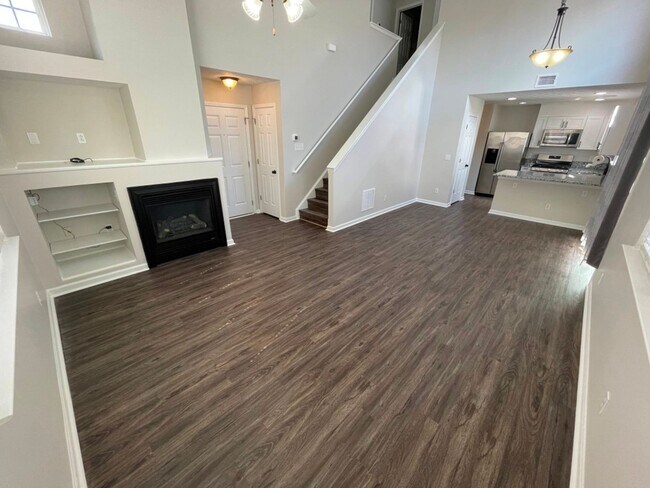Building Photo - Updated 3BR Home - Woodstock