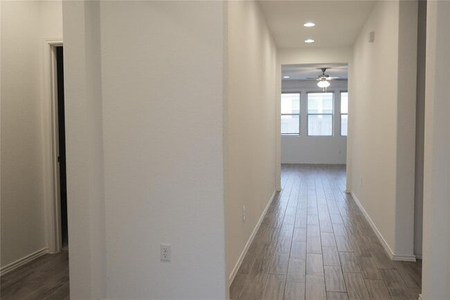 Building Photo - 11720 Reindeer Dr