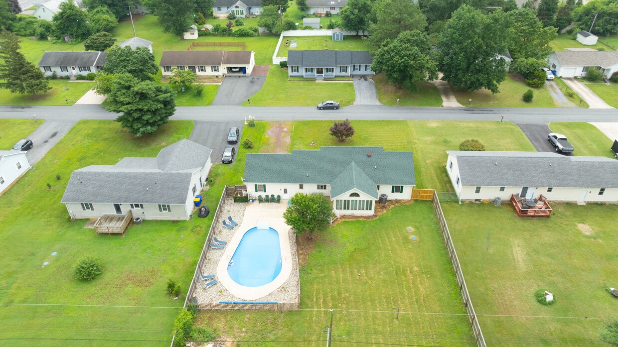 Primary Photo - 641 Adams Dr