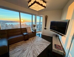 Building Photo - 1151 W Georgia St