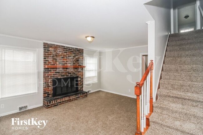 Foto del edificio - 5191 Kingswood Cove