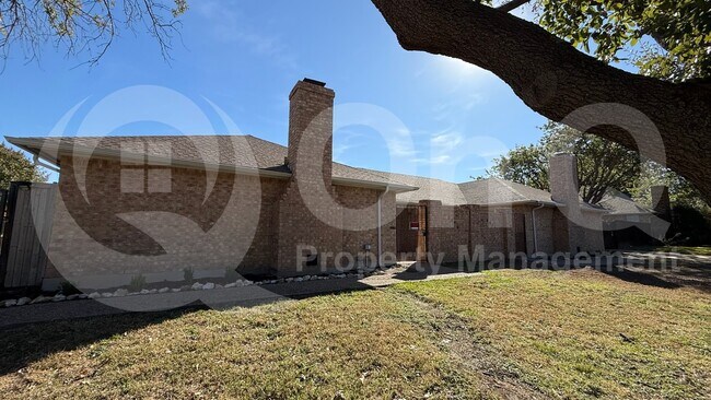 Building Photo - 5409 Ledgestone Dr