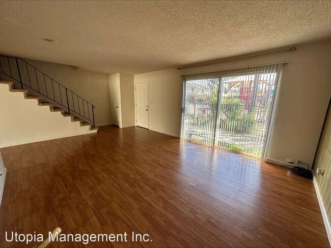Building Photo - 4 br, 3 bath House - 4421 Viejo Way