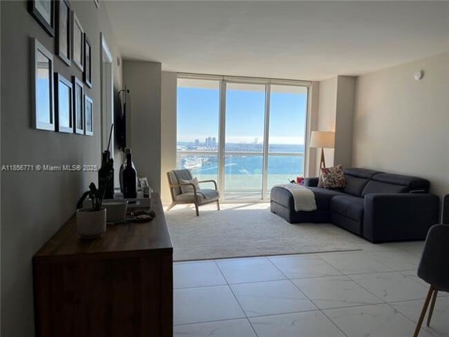 Photo - 50 Biscayne Blvd Apartment