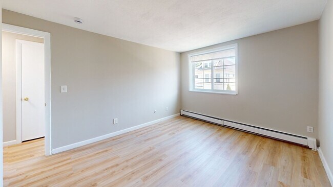 Foto del edificio - 12 Woodland St