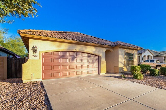 Building Photo - BEAUTIFUL 3 BED, 2 BATH HOME IN THE GATED ...