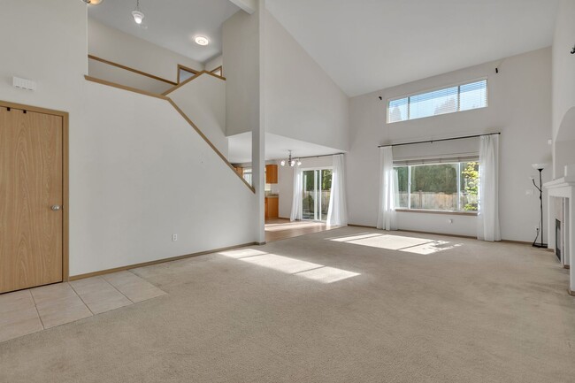 Foto del edificio - Beautiful Gated Home in Puyallup