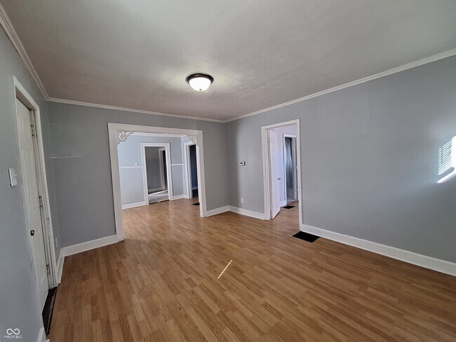 Foto del edificio - 1518 E Bradbury Ave