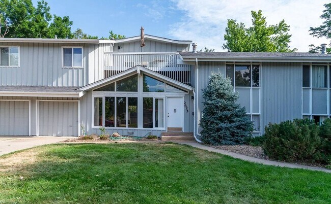 Foto del edificio - 2623 Sherwood Cir