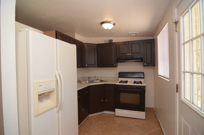 Foto del edificio - Charming 3 Bedroom 1 Bath Home! Central Tu...