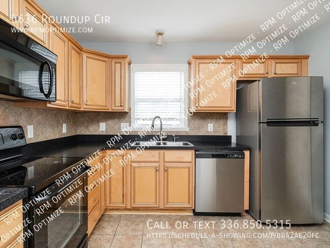 Foto del edificio - 5636 Roundup Cir