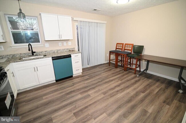 Foto del edificio - 2496 Homestead Ct