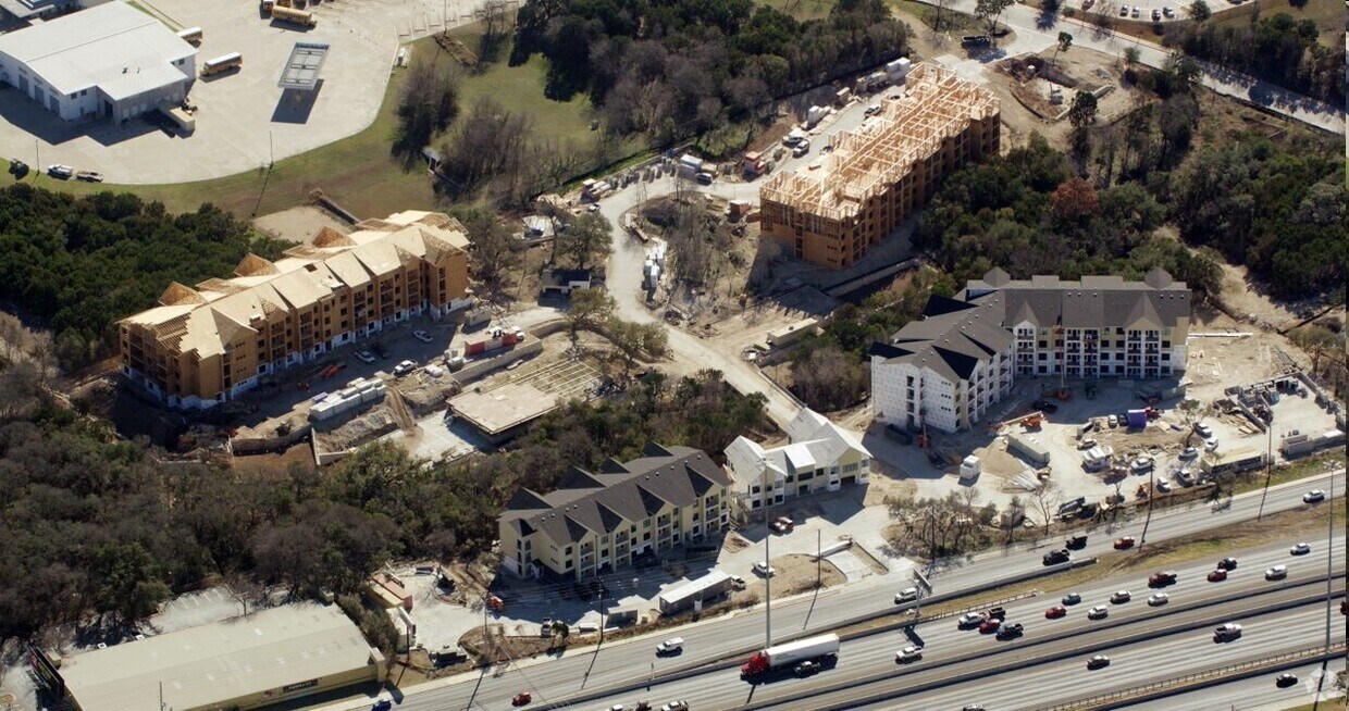 The Apartments at 7301 Ave Austin, TX