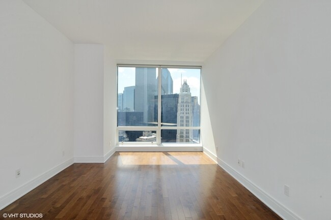 Building Photo - 401 N Wabash Ave