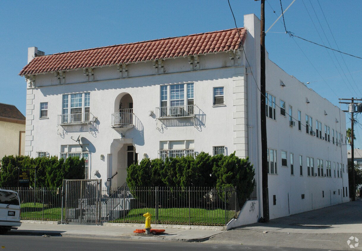 Building Photo - 119 S Bonnie Brae St