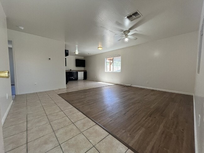 Photo - Four Bedroom Duplex; Water Included! Apartment