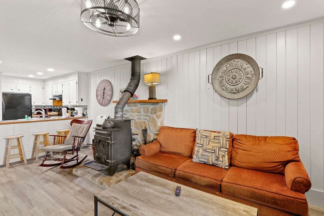 Foto del edificio - 102 Skiview Ln