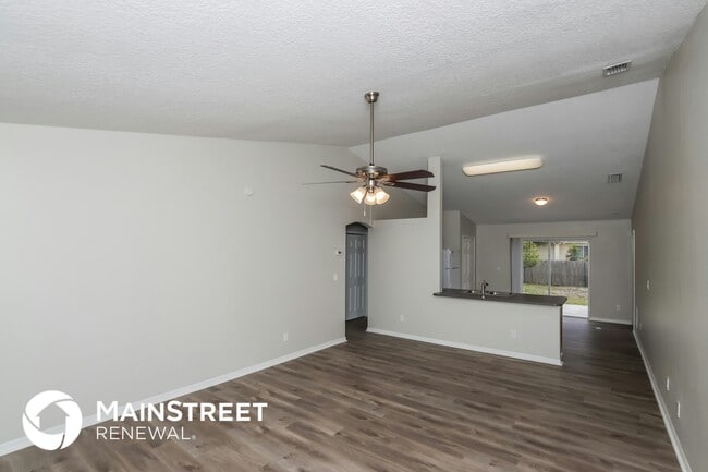 Building Photo - 1306 Alcazar St SE