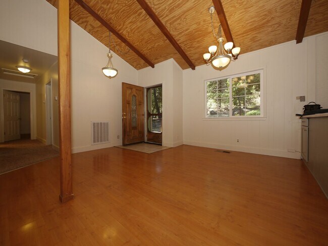Building Photo - Tucked in the trees at 16686 Silver Dr. S....
